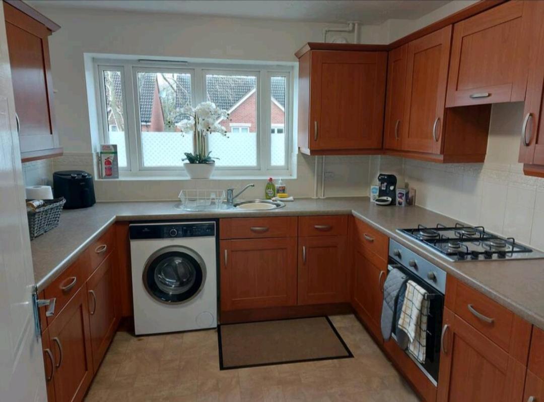 2 Bedroom Apartment Exhall ภายนอก รูปภาพ