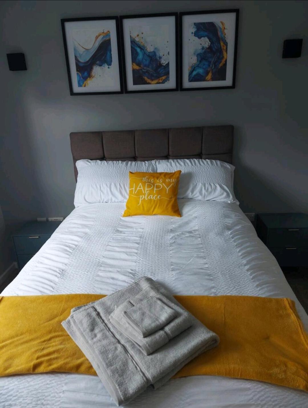 2 Bedroom Apartment Exhall ภายนอก รูปภาพ